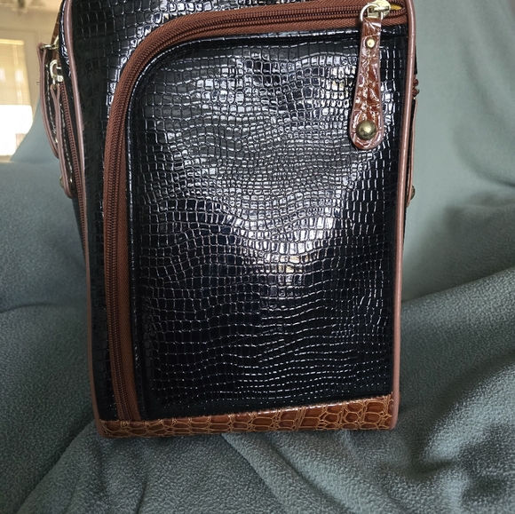 Carry-on - Picture 4 of 7